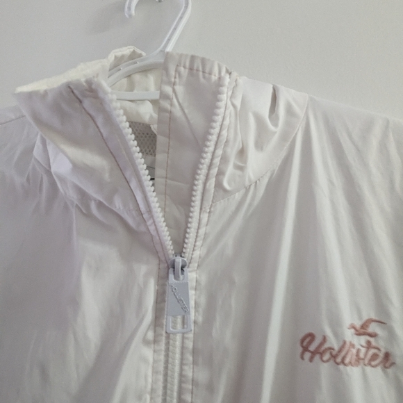 Hollister Windbreaker - Picture 4 of 7